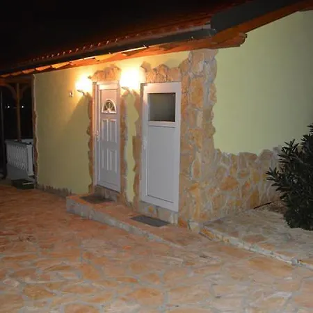 Pavlin Hause With Seaside View Pomer